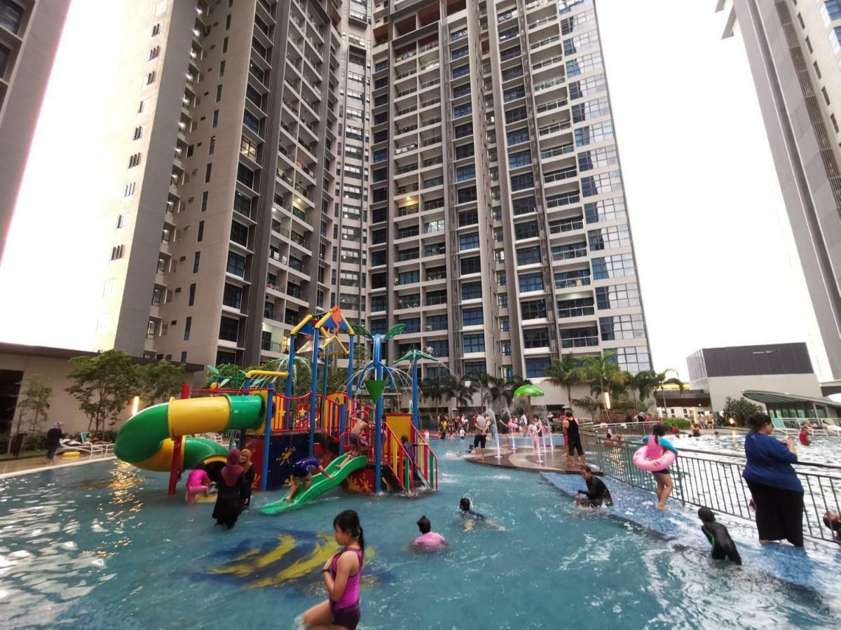 Atlantis * Malacca